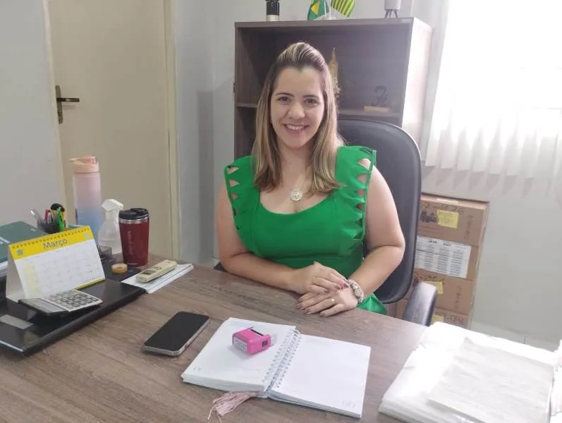 Secretária de Saúde Rafaella Sampaio parabeniza técnicos de enfermagem direto de Brasília