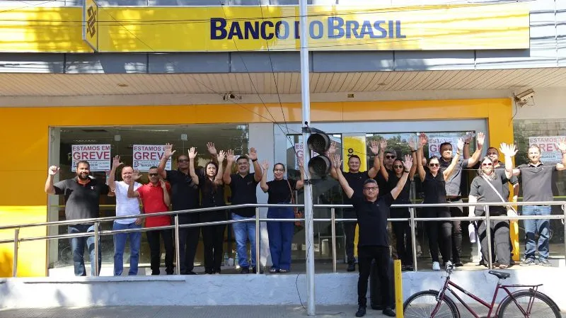 Bancários realizam paralisação de 24 horas em Valença do Piauí por ganho real e mantêm agências fechadas