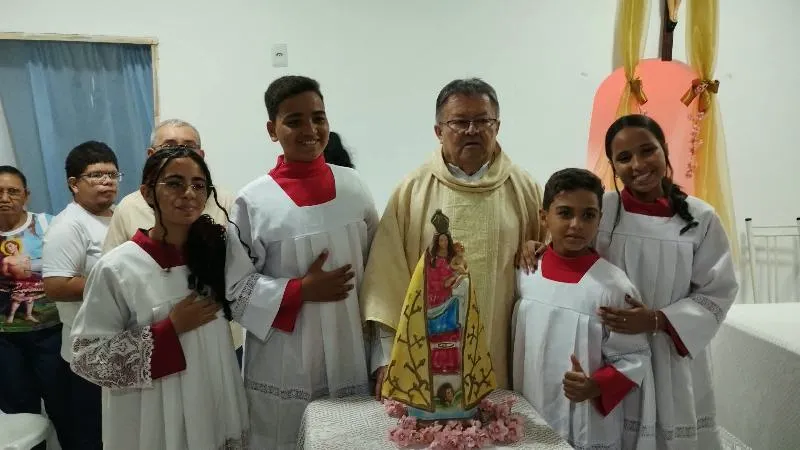 Início do Festejo de Santa Teresinha reúne comunidade e autoridades no Assentamento Barro Preto